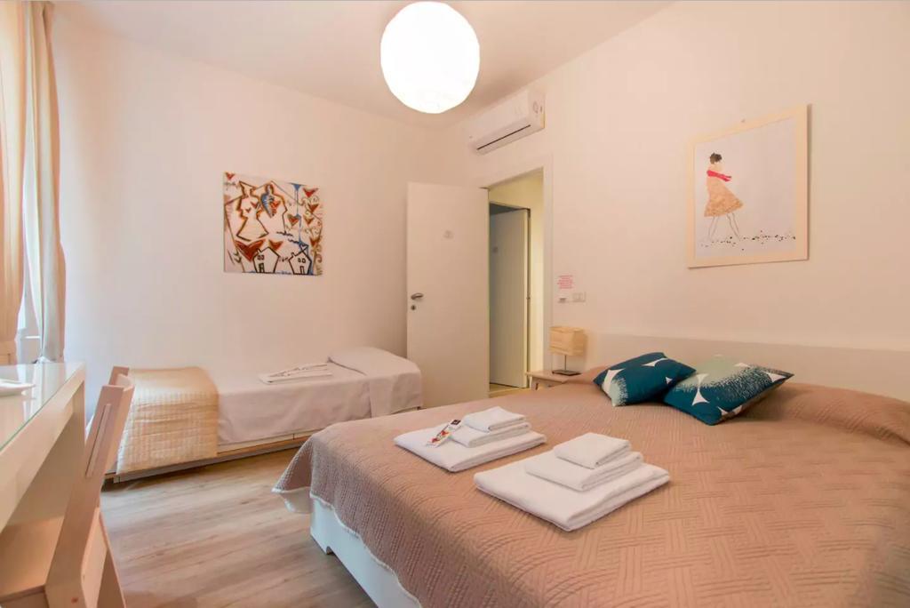 Via Colombo Holiday Rooms La Spezia Exterior photo