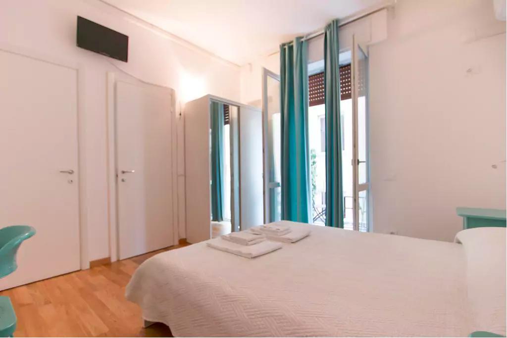 Via Colombo Holiday Rooms La Spezia Exterior photo