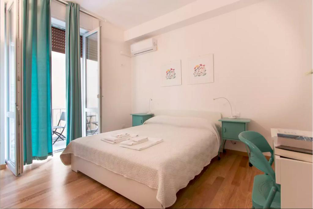 Via Colombo Holiday Rooms La Spezia Exterior photo