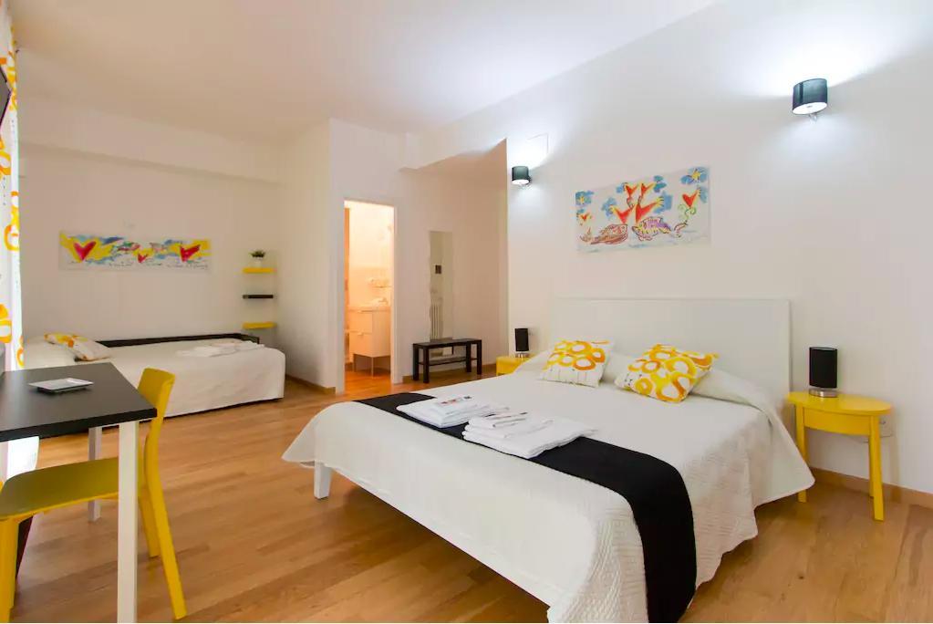 Via Colombo Holiday Rooms La Spezia Exterior photo