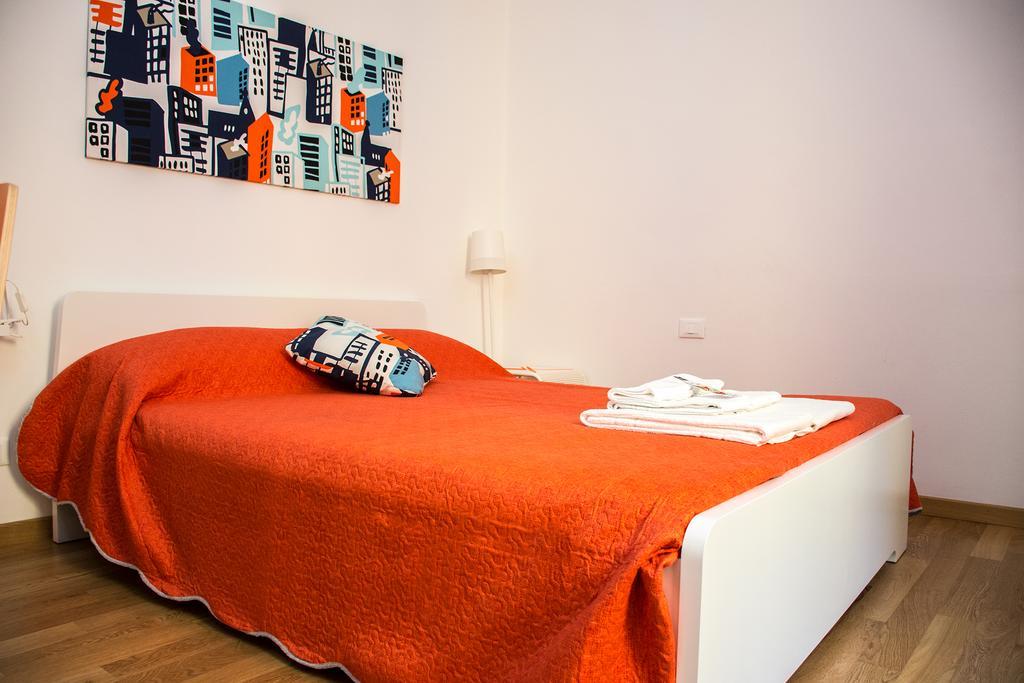 Via Colombo Holiday Rooms La Spezia Exterior photo