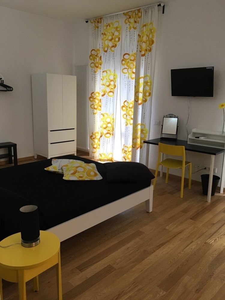 Via Colombo Holiday Rooms La Spezia Exterior photo