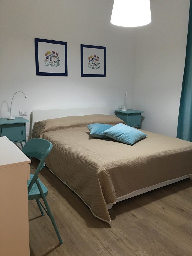 Via Colombo Holiday Rooms La Spezia Exterior photo