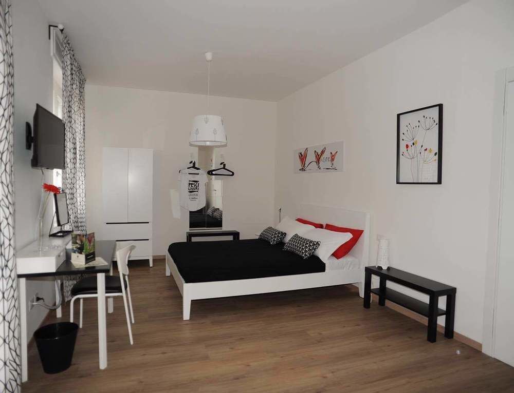Via Colombo Holiday Rooms La Spezia Exterior photo