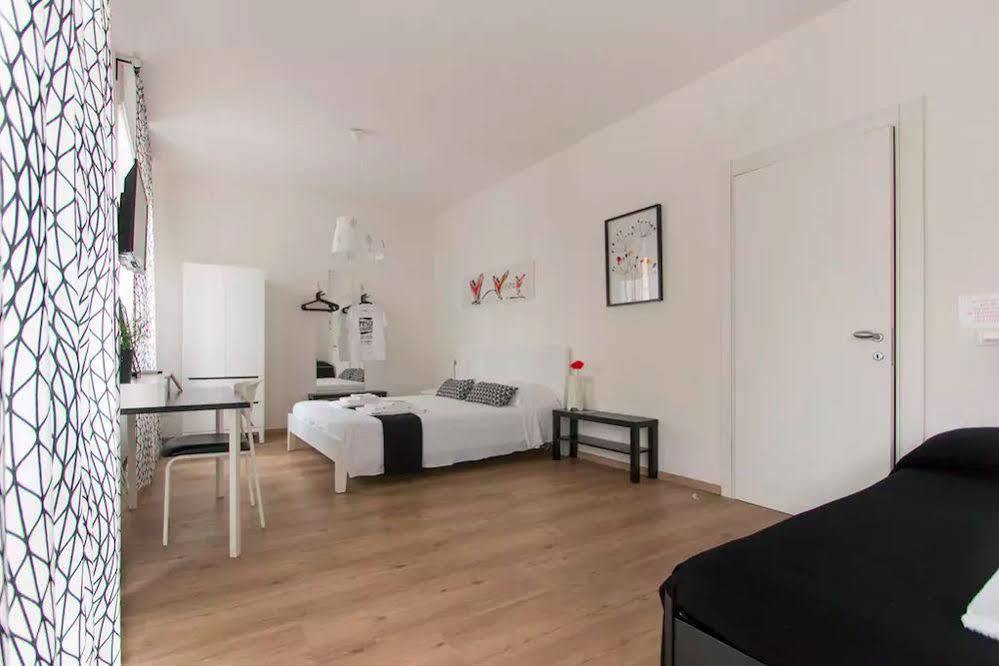 Via Colombo Holiday Rooms La Spezia Exterior photo